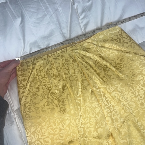 Oscar de la Renta Vintage Yellow Silk Caftan and Pant Set, brand new with tags - Picture 11 of 16